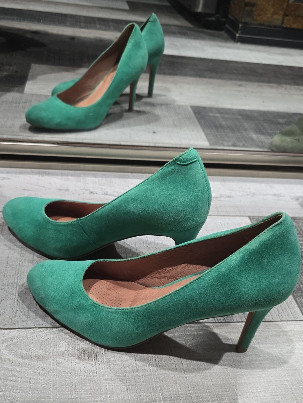 Corso Como Green Teal Suede Pumps Size 8.5